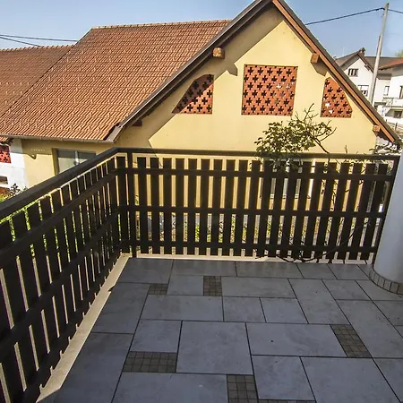 House Rudnik Lublana